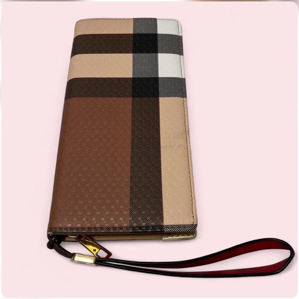 Burberry look alike Striped Clutch Wallet